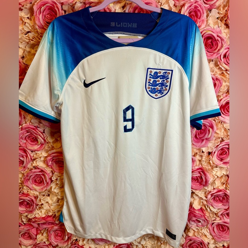 2022 MENS Nike England #9 Harry Kane Adult NATIONAL TEAM L SOCCER JERSEY
3 LIONS